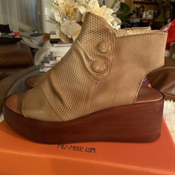 Miz-Mooz New York shoes size 37 Euro , 6 1/2 -7 US - Picture 1 of 7